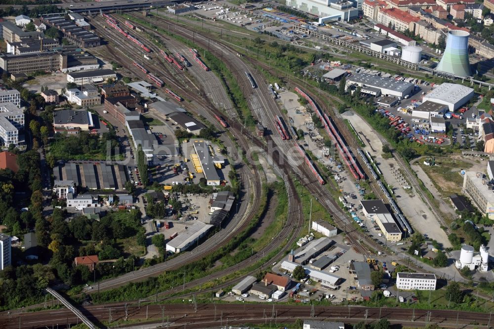 Luftbild Dresden - Bahn- Kreuzung der Schienen- und Gleisanlagen der Deutschen Bahn in Dresden im Bundesland Sachsen