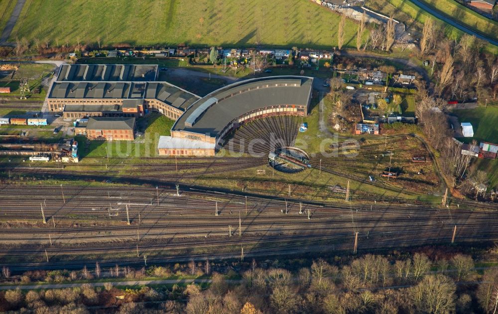 Gelsenkirchen von oben - Bahnbetriebswerk und Ausbesserungswerk West im Güterverkehr der Deutschen Bahn in Gelsenkirchen im Bundesland Nordrhein-Westfalen