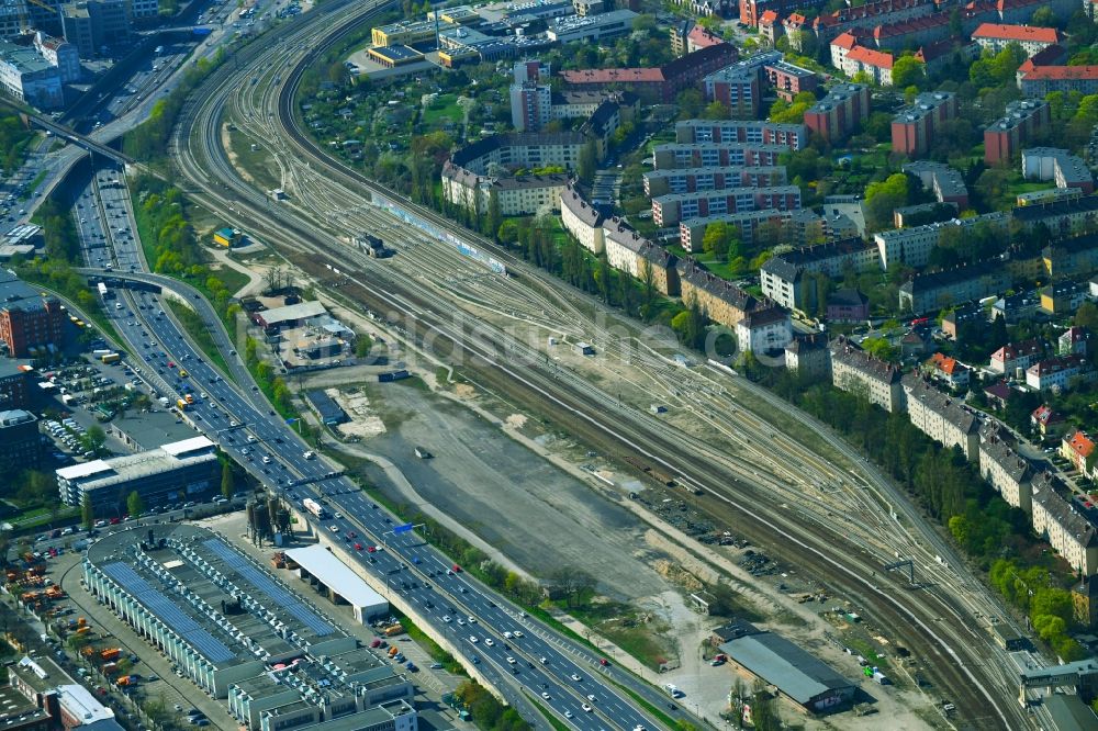 Berlin aus der Vogelperspektive: Bahnbetriebswerk und Ausbesserungswerk von Zügen des Personentransportes der Baureihe der S-Bahn Berlin GmbH im Ortsteil Lichtenberg in Berlin, Deutschland