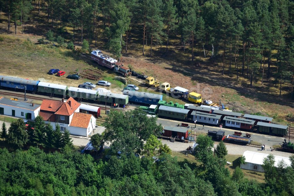 Luftbild Kleinbahren - Bahnhof der Niederlausitzer Museumseisenbahn ( NLME ) in Kleinbahren im Bundesland Brandenburg in Deutschland