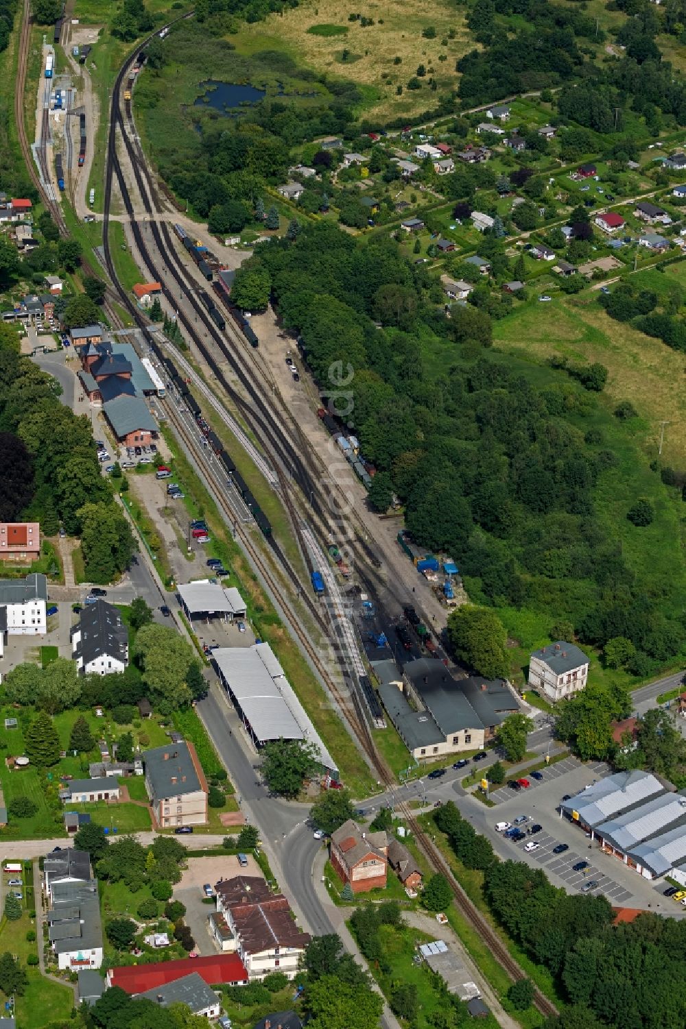 Putbus von oben - Bahnhof Putbus auf der Insel Rügen in Mecklenburg-Vorpommern