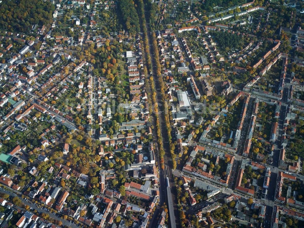 Luftaufnahme Potsdam - Bahnhofsgebäude und Gleisanlagen des S-Bahnhofes Babelsberg in Potsdam im Bundesland Brandenburg