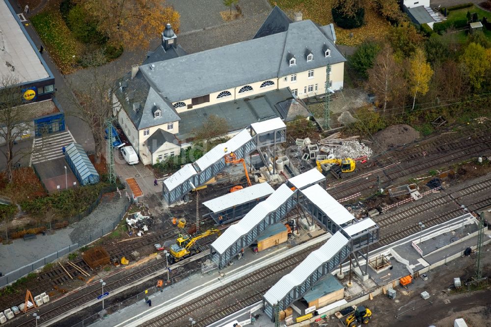 Luftbild Bochum - Bahnhofsgebäude und Gleisanlagen des S-Bahnhofes Bochum-Dahlhausen in Bochum im Bundesland Nordrhein-Westfalen