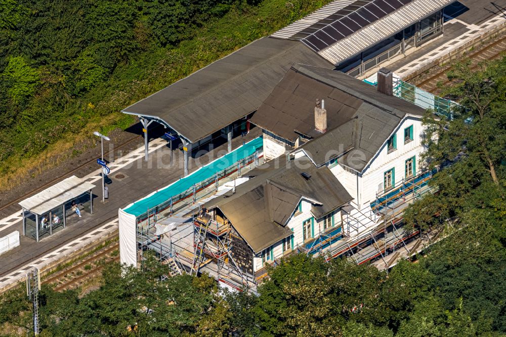 Luftbild Ennepetal - Bahnhofsgebäude und Gleisanlagen des S-Bahnhofes Ennepetal (Gevelsberg) in Ennepetal im Bundesland Nordrhein-Westfalen