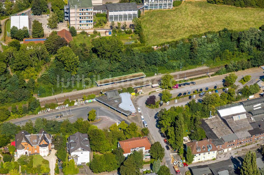 Gevelsberg von oben - Bahnhofsgebäude und Gleisanlagen des S-Bahnhofes Gevelsberg Hauptbahnhof in Gevelsberg im Bundesland Nordrhein-Westfalen