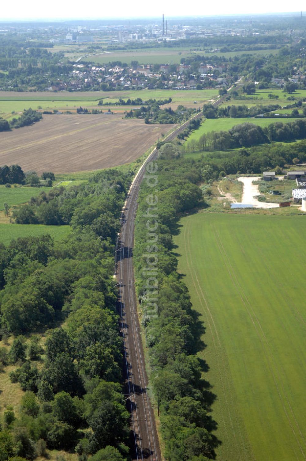 Dessau-Roßlau von oben - Bahnstrecke zwischen Dessau-Roßlau und Bitterfeld-Wolfen