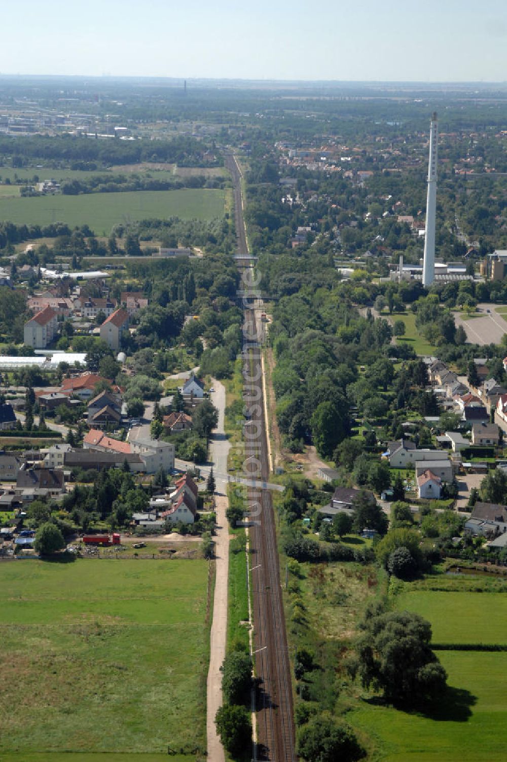 Dessau-Roßlau aus der Vogelperspektive: Bahnstrecke zwischen Dessau-Roßlau und Bitterfeld-Wolfen