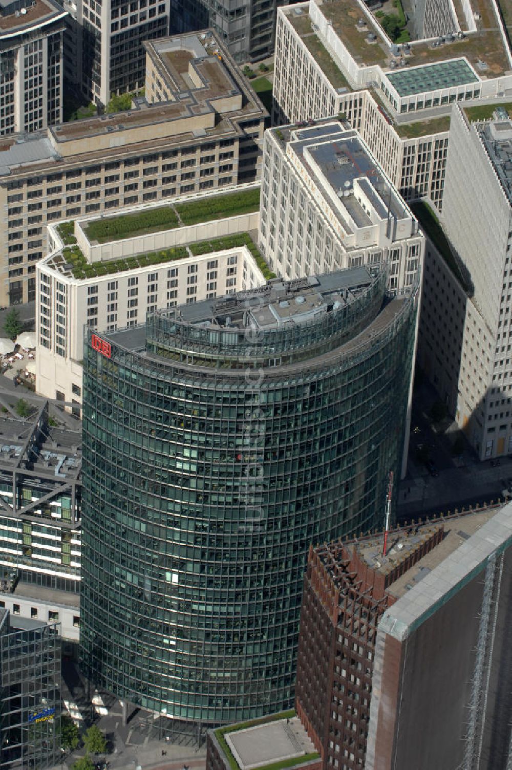 Berlin von oben - Bahntower am Sony Center am Potsdamer Platz