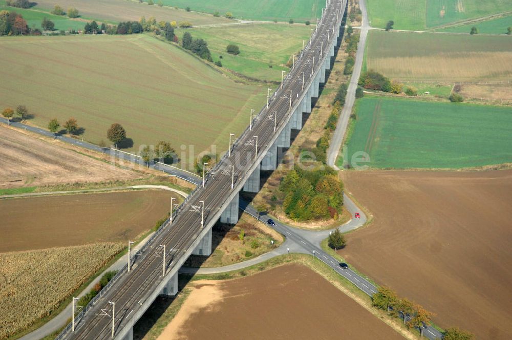 Luftaufnahme Ohlenrode - Bahntrasse über die L486 bei Ohlenrode