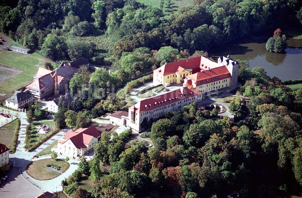 Luftaufnahme Ballenstedt/ Sachsen-Anhalt - Ballenstedt/ Sachsen-Anhalt 20.09.2003 Schloß Ballenstedt