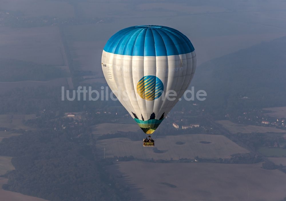 Schwerin von oben - Ballonfahrt am nördlichen Stadtrand von Schwerin im Bundesland Mecklenburg-Vorpommern