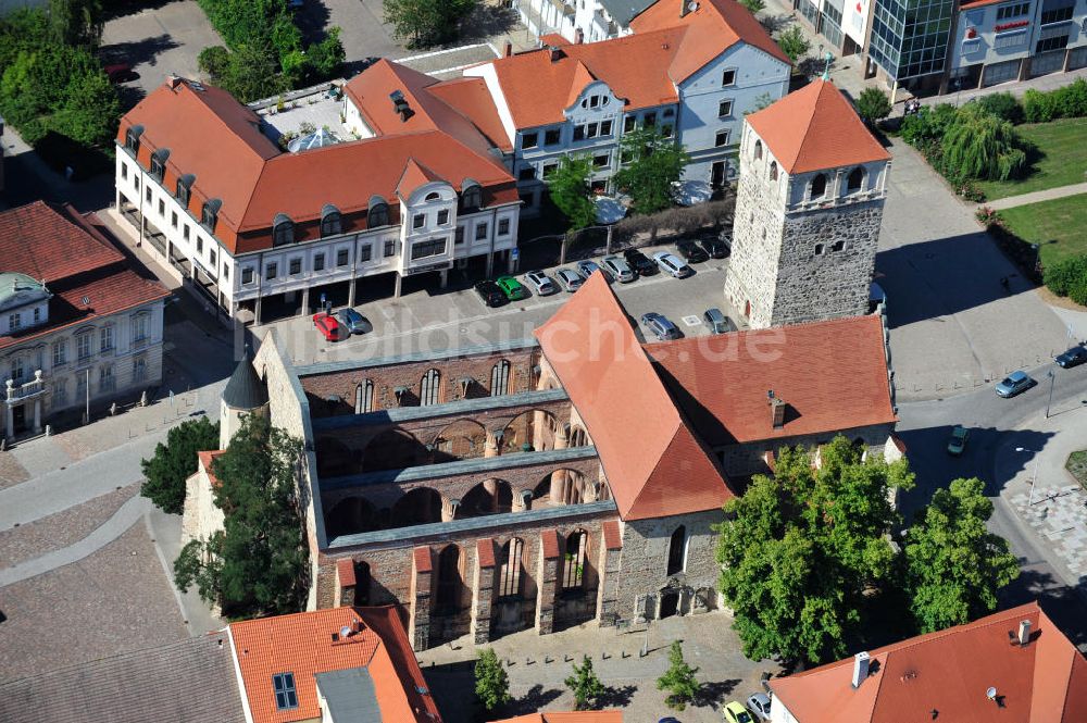 Zerbst von oben - Bartholomäus-Kirche in Zerbst in Sachsen-Anhalt