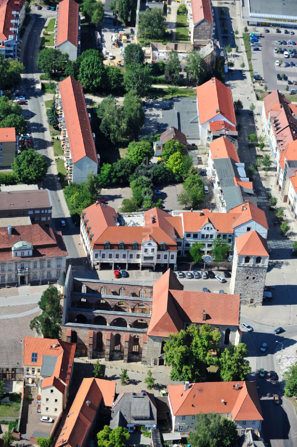 Zerbst aus der Vogelperspektive: Bartholomäus-Kirche in Zerbst in Sachsen-Anhalt