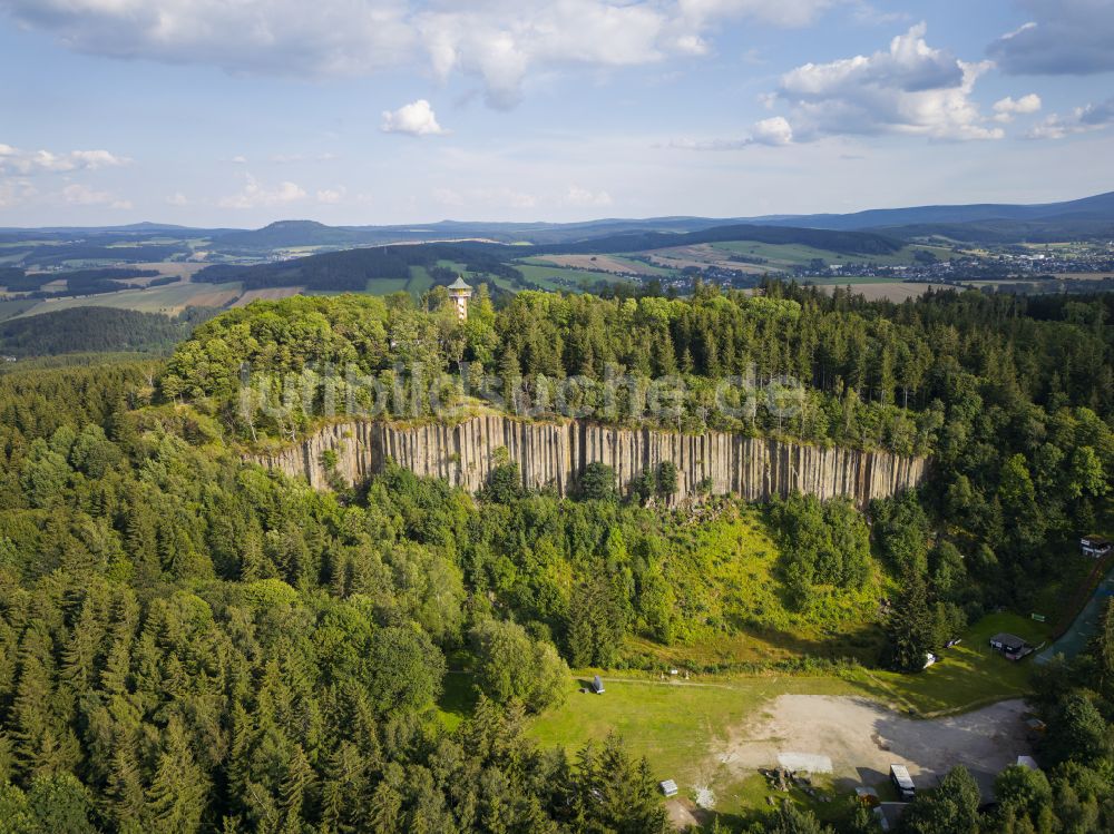 Scheibenberg aus der Vogelperspektive: Basaltsäulen in Scheibenberg im Bundesland Sachsen, Deutschland