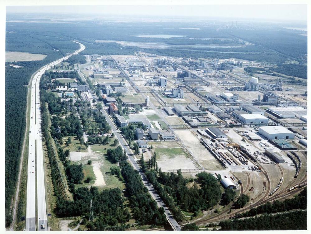 Schwarzheide - Brandenburg aus der Vogelperspektive: BASF-Werksanlagen am Standort Schwarzheide / Brandenburg.