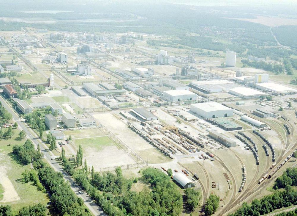 Schwarzheide - Brandenburg aus der Vogelperspektive: BASF-Werksanlagen am Standort Schwarzheide / Brandenburg.