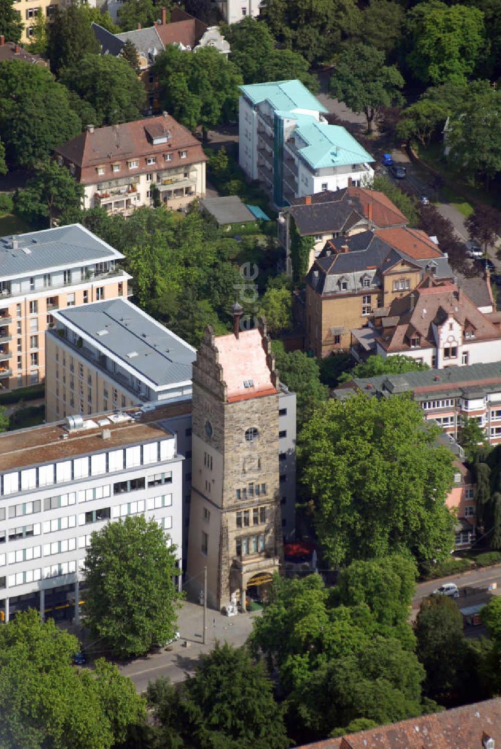 Freiburg aus der Vogelperspektive: Bat Dat Royal China-Vietnam Restaurant Freiburg im Breisgau