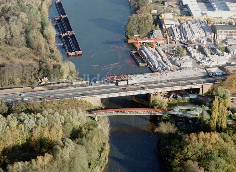 Königs Wusterhausen / Brandenburg aus der Vogelperspektive: Bau der Autobahnbrücke (A10) über die Dahme in Königs Wusterhausen - ein Projekt der SCHÄLERBAU BERLIN GmbH.