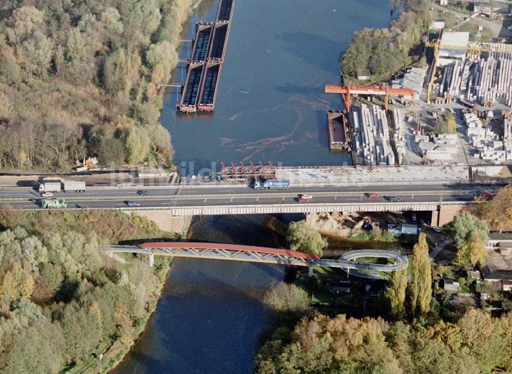 Luftaufnahme Königs Wusterhausen / Brandenburg - Bau der Autobahnbrücke (A10) über die Dahme in Königs Wusterhausen - ein Projekt der SCHÄLERBAU BERLIN GmbH.