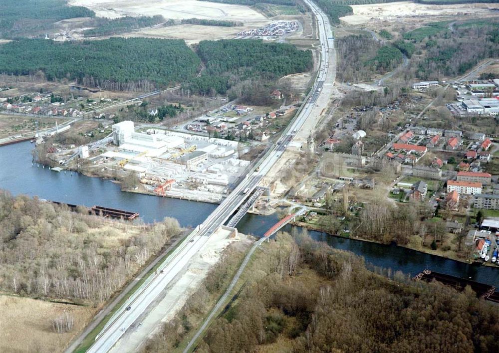 Königs Wusterhausen von oben - Bau der Autobahnbrücke (A10) über die Dahme in Königs Wusterhausen - ein Projekt der SCHÄLERBAU BERLIN GmbH.