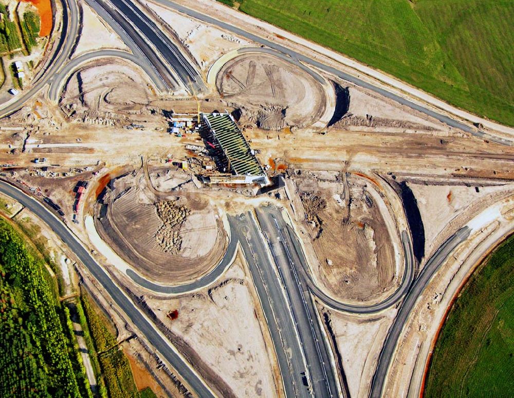 Böhlen von oben - Bau eines Autobahnkreuzes auf der A14 bei Böhlen