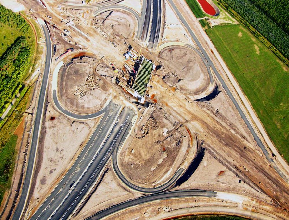 Böhlen aus der Vogelperspektive: Bau eines Autobahnkreuzes auf der A14 bei Böhlen