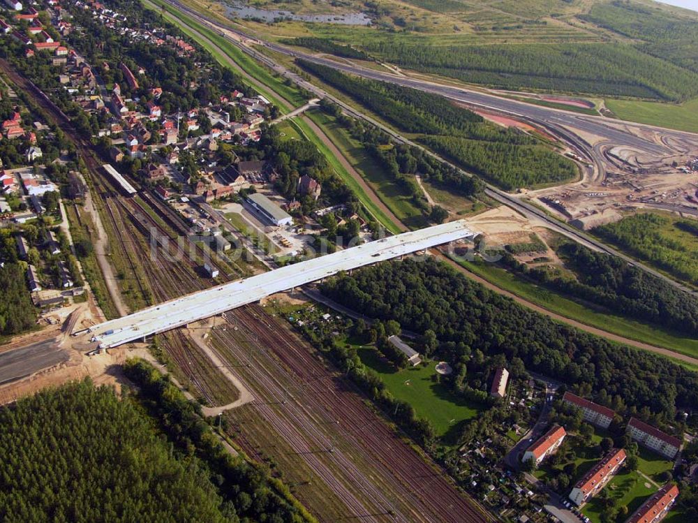 Böhlen aus der Vogelperspektive: Bau eines Autobahnkreuzes auf der A14 bei Böhlen