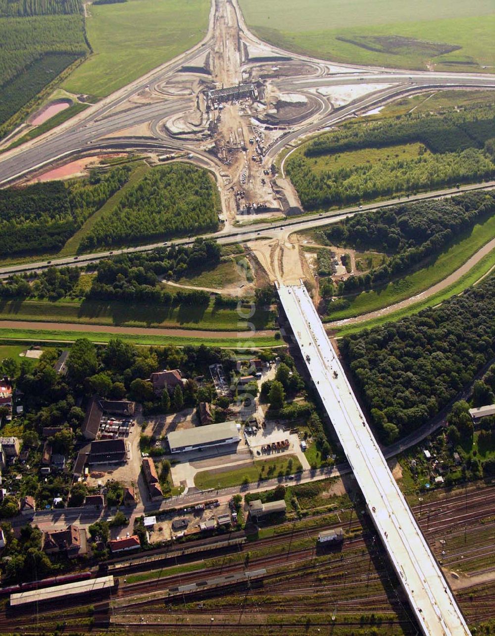 Luftbild Böhlen - Bau eines Autobahnkreuzes auf der A14 bei Böhlen