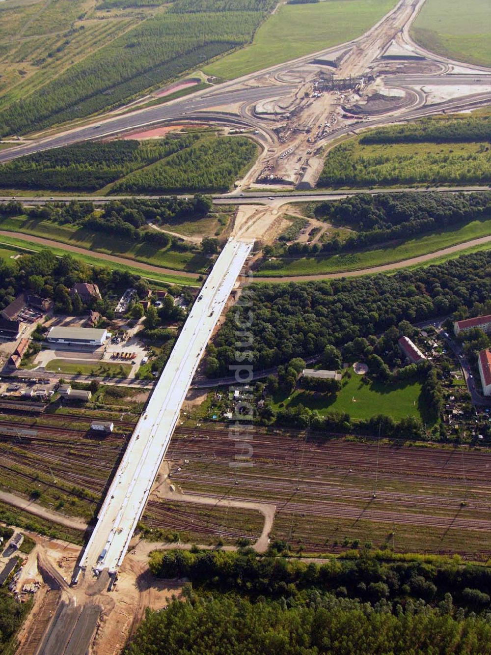 Böhlen von oben - Bau eines Autobahnkreuzes auf der A14 bei Böhlen