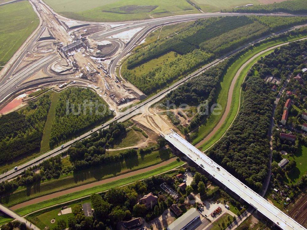 Böhlen aus der Vogelperspektive: Bau eines Autobahnkreuzes auf der A14 bei Böhlen