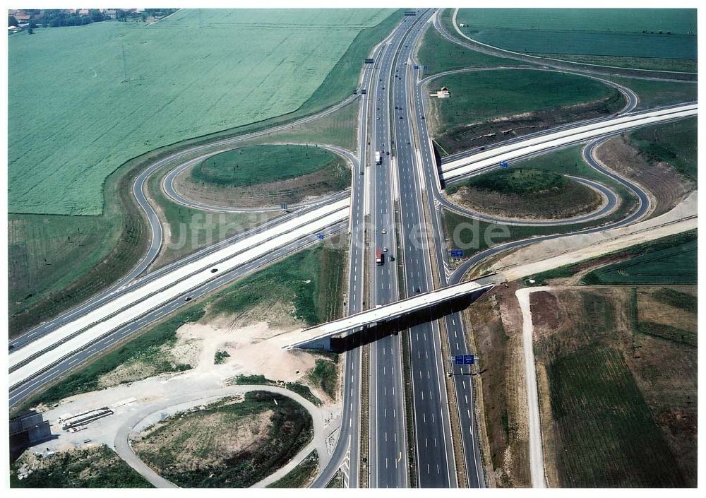 Erfurt aus der Vogelperspektive: Bau des Autobahnkreuzes Erfurt - Süd.