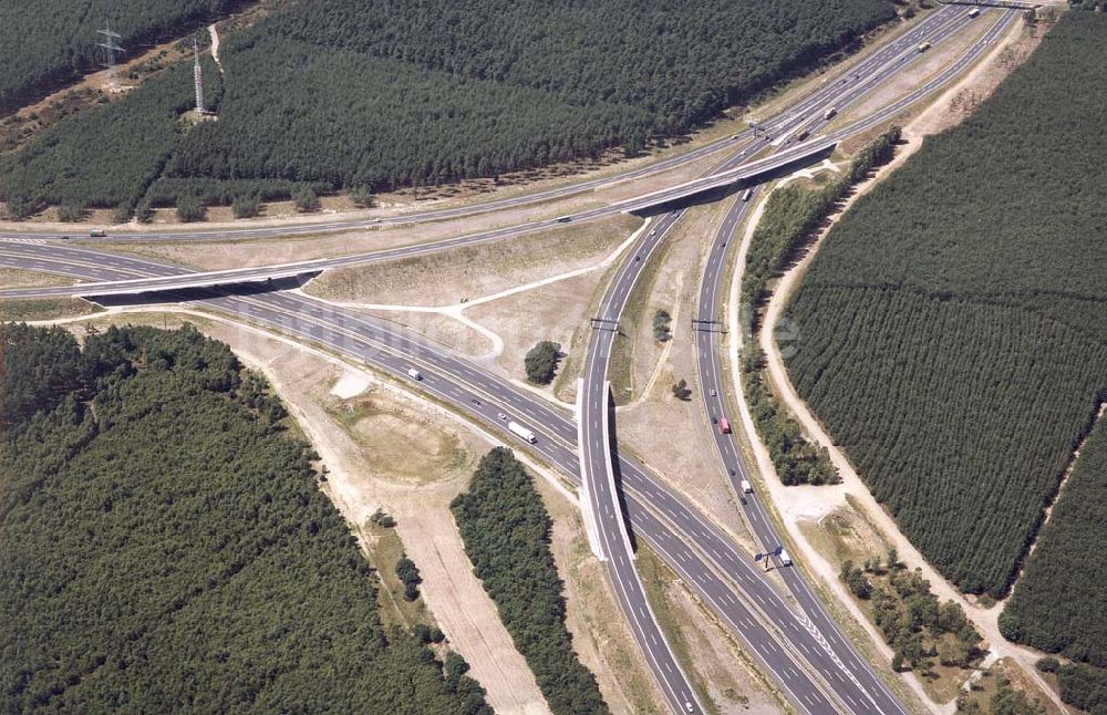 Luftaufnahme Michendorf / Brandenburg - Bau des Autobahnkreuzes Potsdam-Michendorf / Brandenburg.