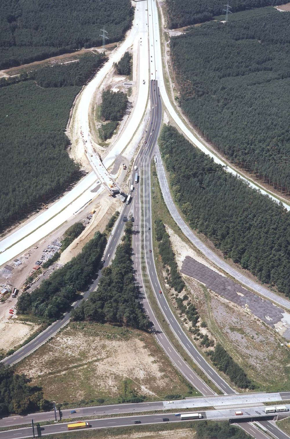 Luftbild Werder/ Brandenburg - Bau des Autobahnkreuzes Werder / Brandenburg.