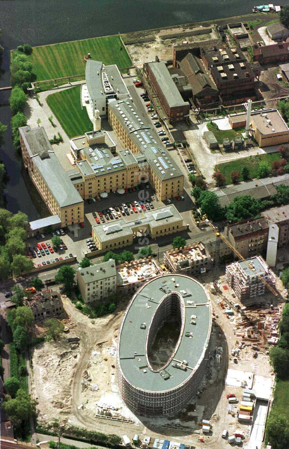 Luftbild Potsdam-Stadt - Bau des Büro- und Congreßzentrums Sanssouci in Potsdam.