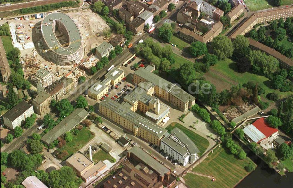 Potsdam-Stadt aus der Vogelperspektive: Bau des Büro- und Congreßzentrums Sanssouci in Potsdam.