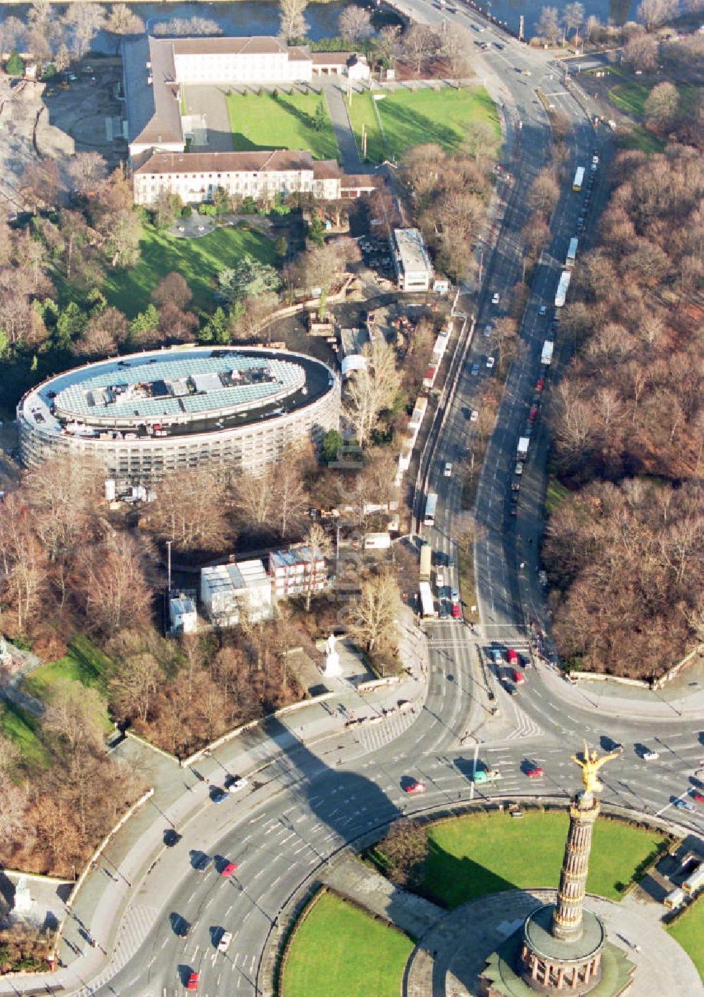 Luftbild Berlin-Tiergarten - Bau des Bundespräsidialamtes in Berlin-Tiergarten