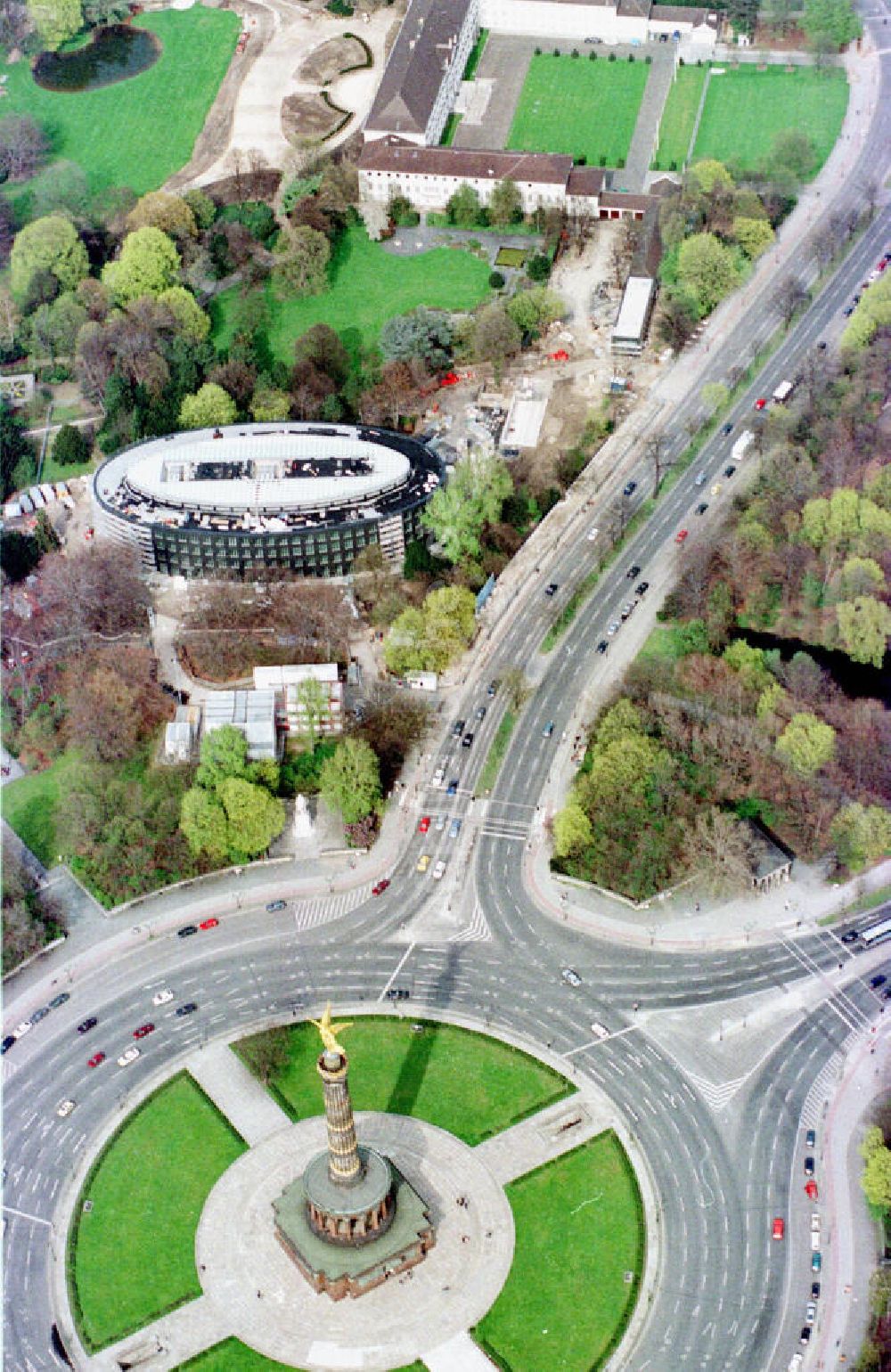 Luftaufnahme Berlin-Tiergarten - Bau des Bundespräsidialamtes in Berlin-Tiergarten.