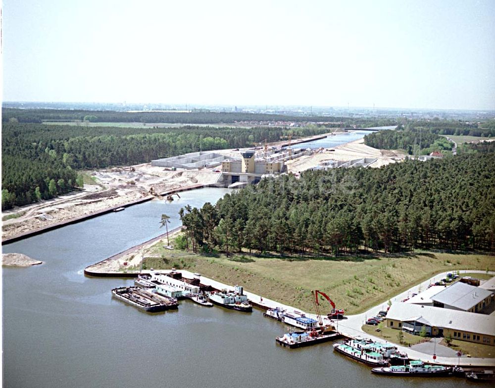 Luftbild Hohenwarthe / Sachsen - Anhalt - Bau der Doppelschleuse Hohenwarthe und Ausbau des Elbe-Havel-Kanales am Wasserstraßenkreuz Magdeburg - östlich von Hohenwarthe in Sachsen - Anhalt