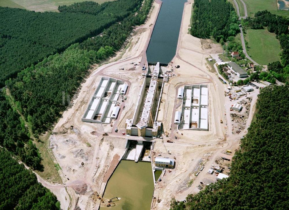 Hohenwarthe / Sachsen - Anhalt von oben - Bau der Doppelschleuse Hohenwarthe und Ausbau des Elbe-Havel-Kanales am Wasserstraßenkreuz Magdeburg - östlich von Hohenwarthe in Sachsen - Anhalt