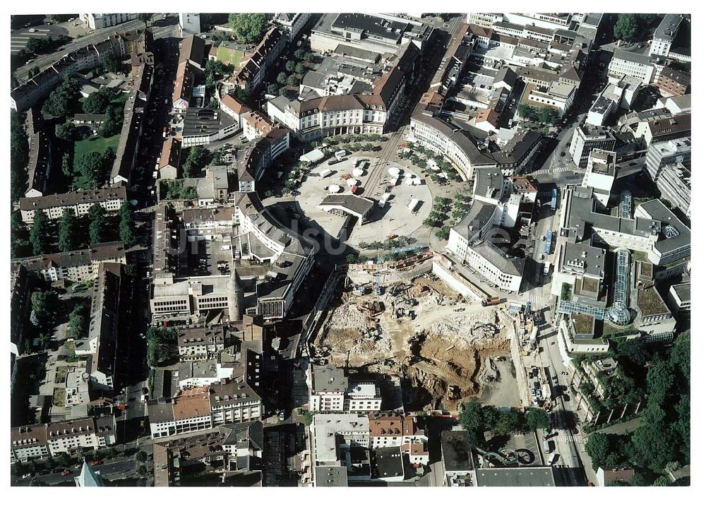 Luftaufnahme Kassel / Hessen - Bau des Einkaufs- und Geschäftszentrums City Point in der Kasseler Innenstadt - ein Projekt der ECE Hamburg.