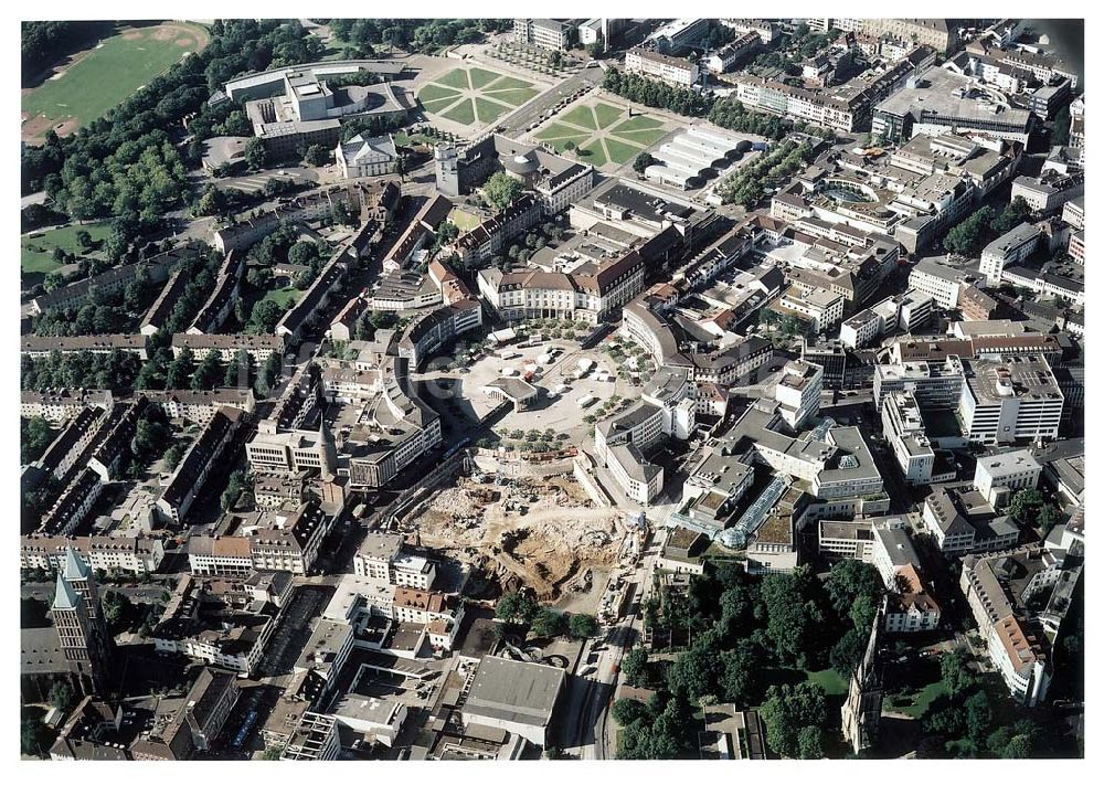 Kassel / Hessen von oben - Bau des Einkaufs- und Geschäftszentrums City Point in der Kasseler Innenstadt - ein Projekt der ECE Hamburg.