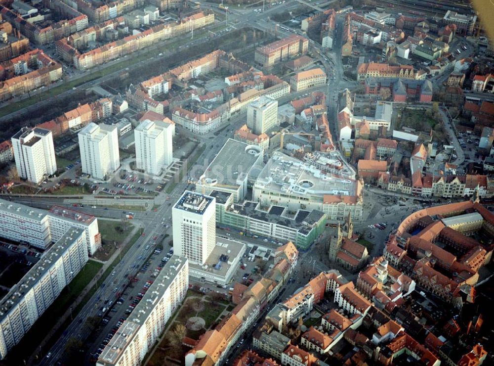 Luftaufnahme Erfurt - Bau der Einkaufsgalerie Anger 1 in Erfurt - ein Projekt der ECE Projektmanagement GmbH Hamburg.