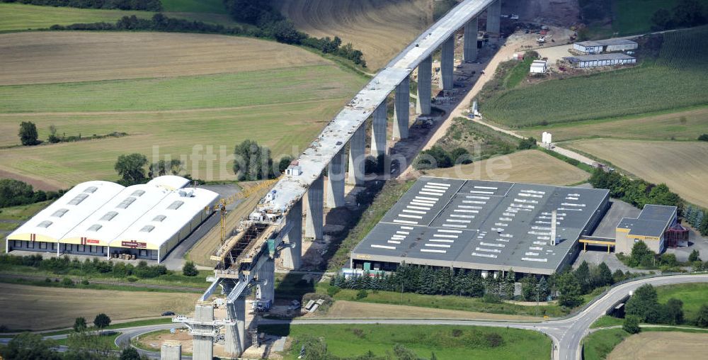 Niederfüllbach aus der Vogelperspektive: Bau der Eisenbahnüberführung (EÜ) Füllbach VDE 8 in Bayern