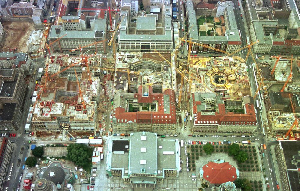 Berlin aus der Vogelperspektive: Bau der Friedrichstadtpassagen am Gendarmenmarkt in Berlin-Mitte.