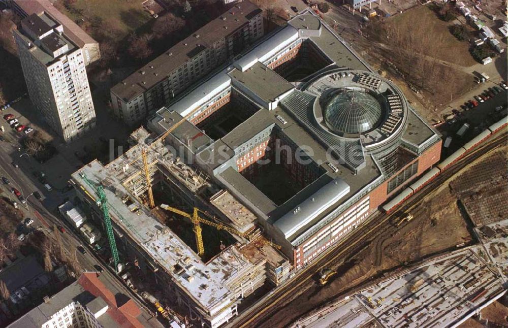 Luftaufnahme Berlin - Bau des Geschäftshauses City-Carree am Berliner Hauptbahnhof