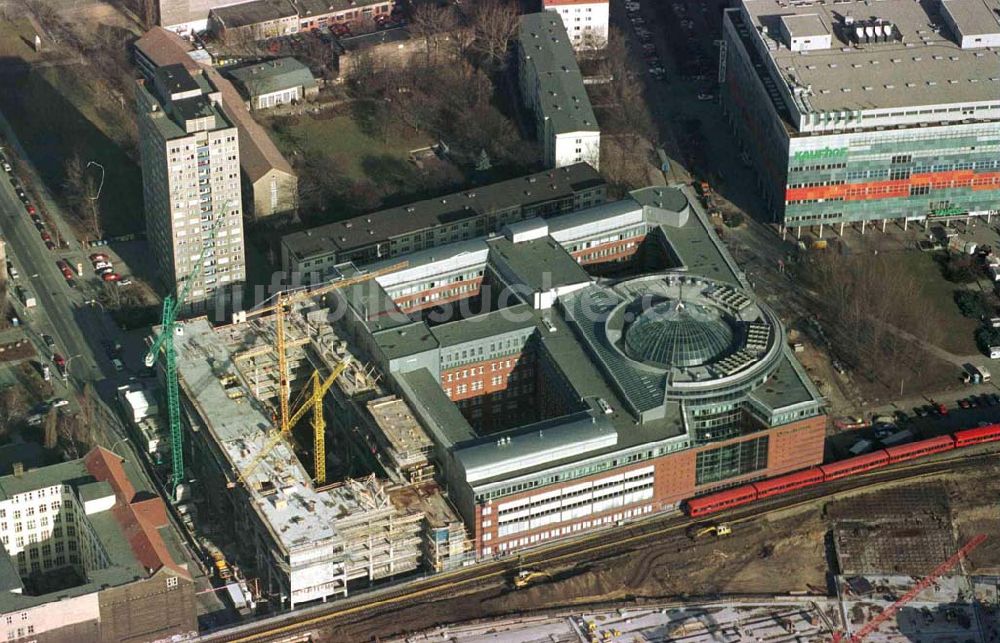 Luftaufnahme Berlin - Bau des Geschäftshauses City-Carree am Berliner Hauptbahnhof