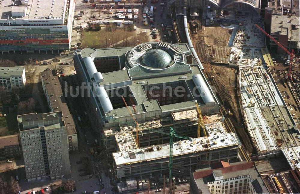 Luftaufnahme Berlin - Bau des Geschäftshauses City-Carree am Berliner Hauptbahnhof