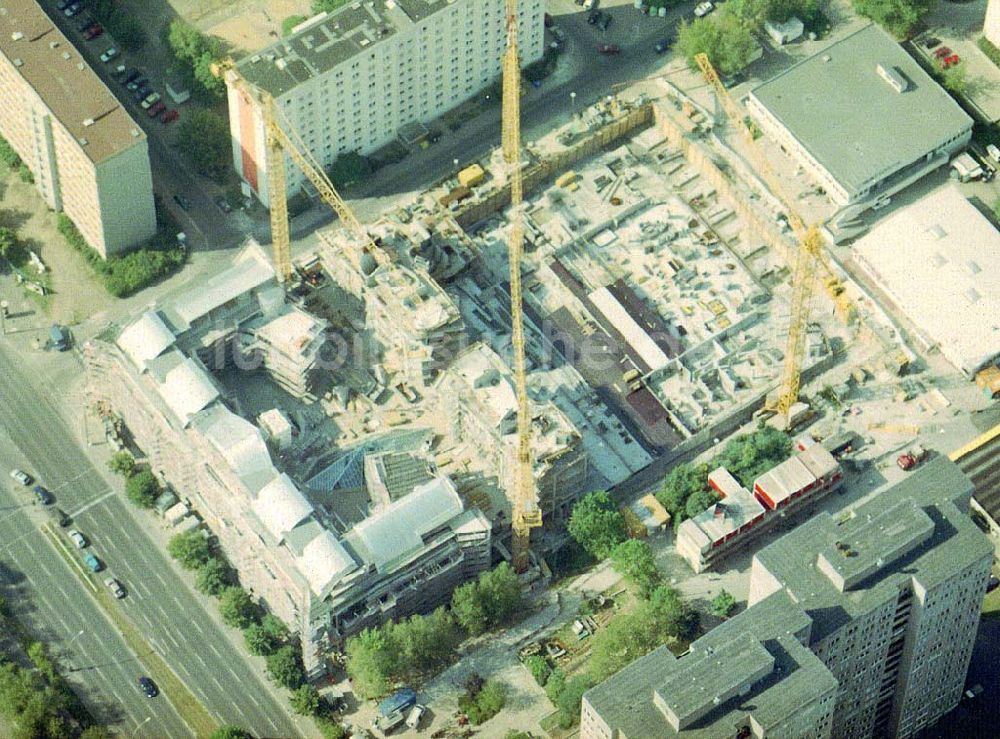 Berlin - Lichtenberg von oben - Bau eines Geschäftszentrums CASTELLO durch die IMBAU GmbH an der Landsberger Allee in Berlin-Lichtenberg.