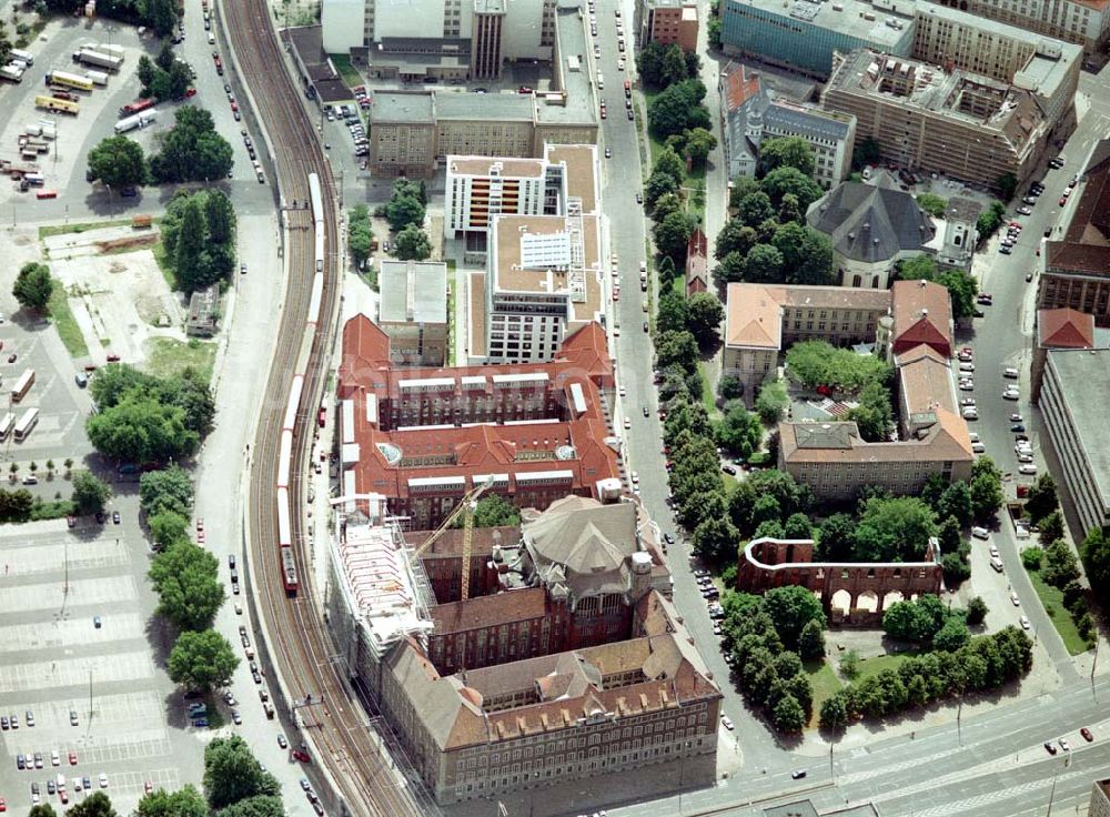 Berlin von oben - Bau des Hauses der Verbände an der Littenstraße in Berlin - Mitte.