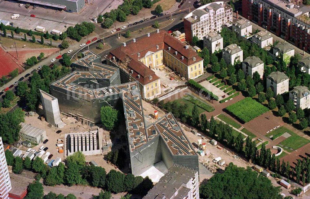 Berlin-Kreuzberg von oben - Bau des Jüdischen Museums an der Lindenstraße.